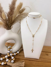 Load image into Gallery viewer, Oval Vingencita Rosary- TriColor