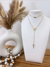 Load image into Gallery viewer, Circle San Benito Rosary- TriColor